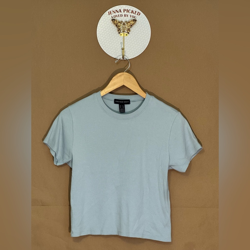 Barely Worn Streetwear Society X-LARGE Ribbed & Fitted Baby Blue Crop Top